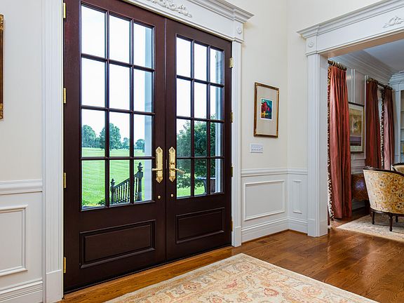 2nd image of 1009 Majestic Oaks Way