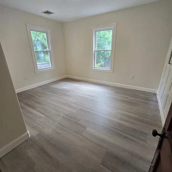29 Mapleton St #1 — Photo 4
