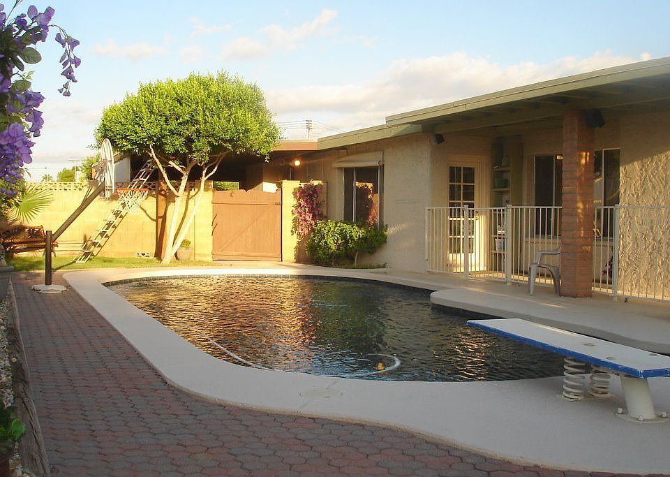 Gorgeous pool!