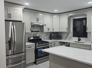 18919 45th Rd FLOOR 2, Flushing, NY 11358