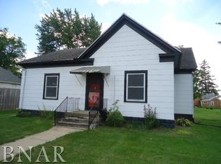 203 W 2nd St, Gridley, IL 61744