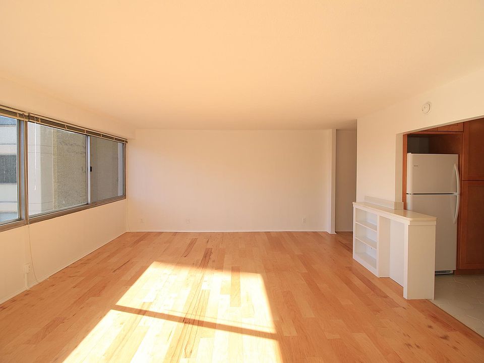 Living/Dining Room space