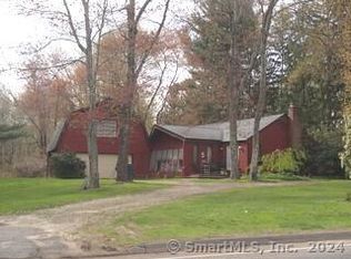 5 Maple Ave, Bloomfield, CT 06002