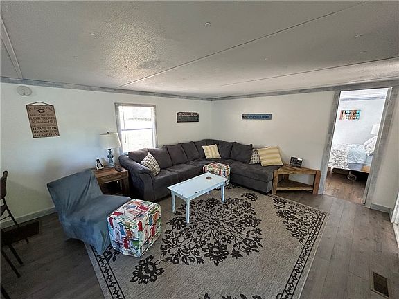 5th image of 43 Sunset Cove Rd
