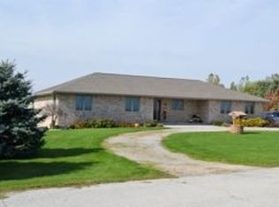 6826 Cross Rd, Greenleaf, WI 54126