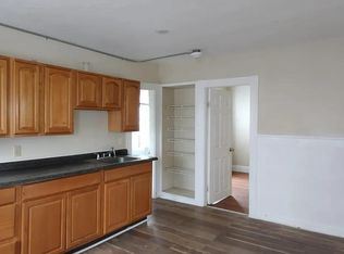 337 3rd Ave #1LEFT, Woonsocket, RI 02895