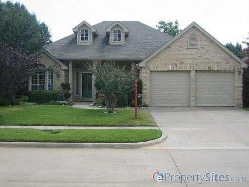 1st image of 2206 Brookwood Ln