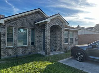 2738 Yale St #A, Pasadena, TX 77502