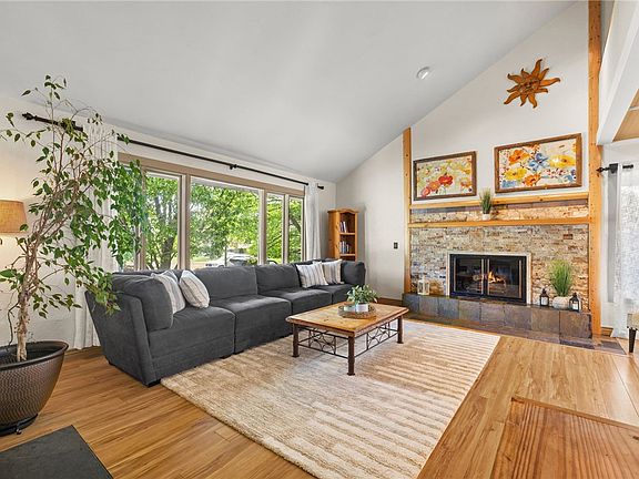 5th image of 3026 Morledge St