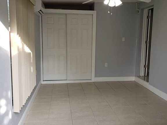 5th image of 7711 NW 39th St