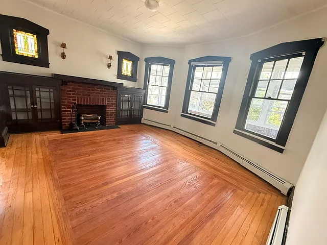 34 Demott Ave #2 — Photo 2