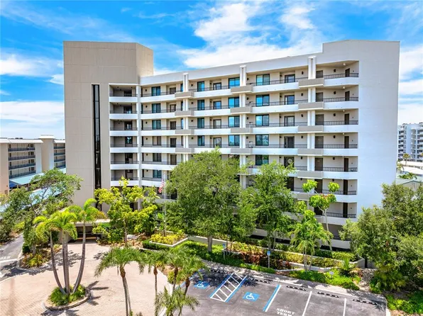 5880 Midnight Pass Rd APT 302, Sarasota, FL 34242