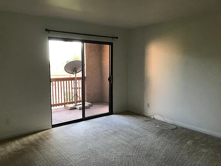 12071 Alta Carmel Ct #94 — Photo 4
