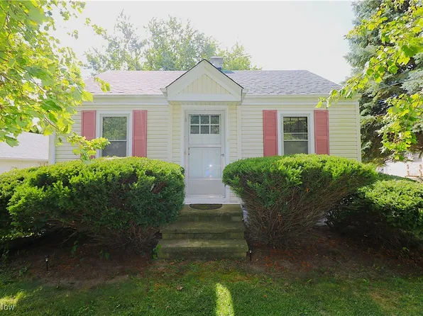 610 W Strub Rd, Sandusky, OH 44870