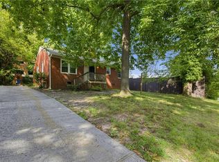 843 Willow Pl, High Point, NC 27260