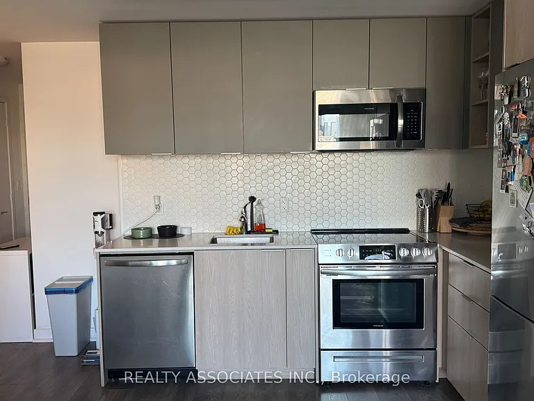 30 Ordnance St #1009 — Photo 7