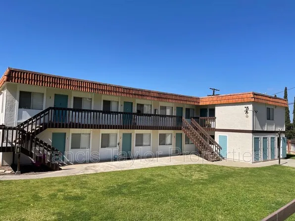 355 Idaho Ave APT 1, Escondido, CA 92025