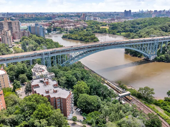 2465 Palisade Avenue image 28 of 28