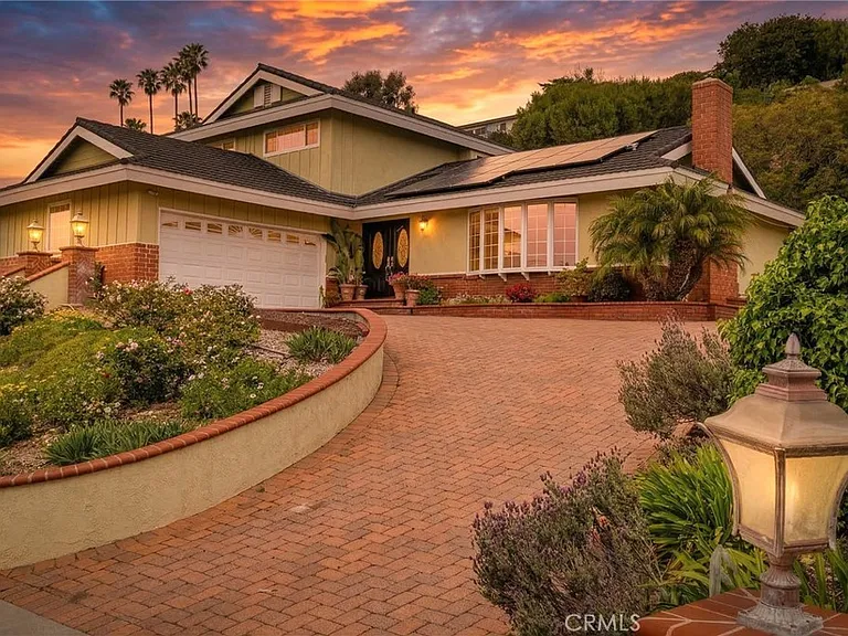 3675 Vigilance Dr — Photo 5
