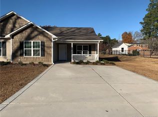 318 W Elwood Ave, Raeford, NC 28376