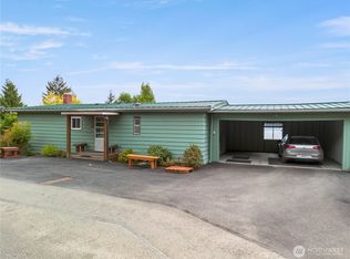 281 N Terrace Rd, Hoodsport, WA 98548