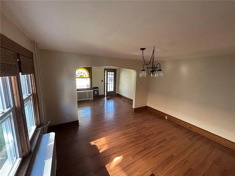 2238 Fairview Ave — Photo 14