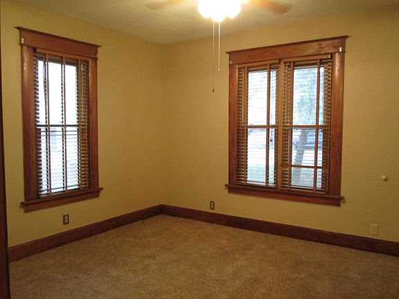 5th image of 2601 Sacramento St