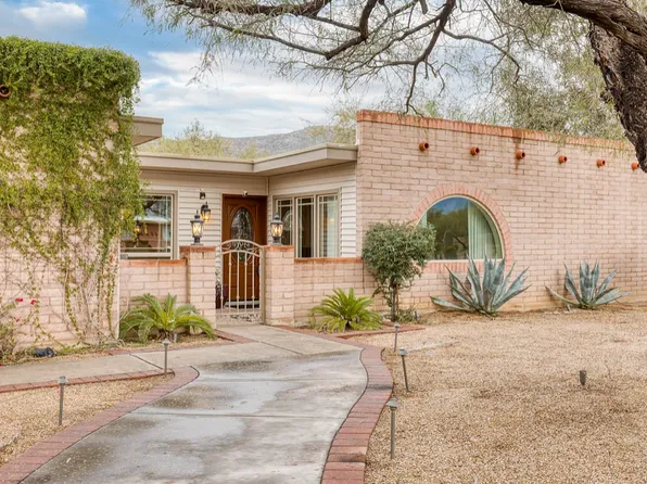 9431 E Walnut Tree Cir, Tucson, AZ 85749