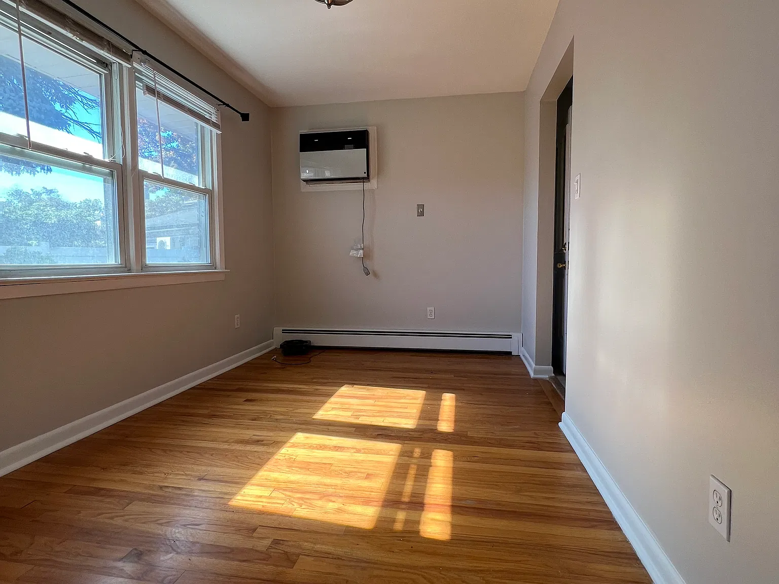 3 bed, $2,975 — Photo 4