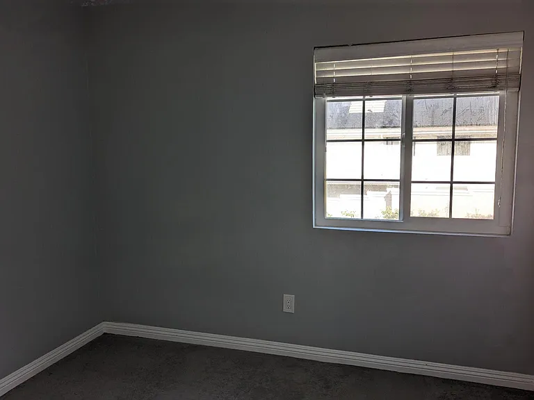 6977 Schilling Ave — Photo 17