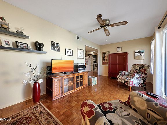 4th image of 9942 W LANCASTER Drive