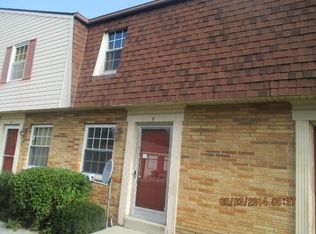 5726 Beechcroft Rd APT F, Columbus, OH 43229