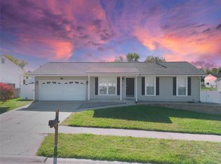 1326 War Bonnet Dr, O'Fallon, MO