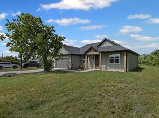 6111 Collins Ct, Granbury, TX 76048