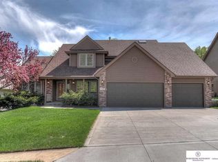 17203 Adams St, Omaha, NE 68135