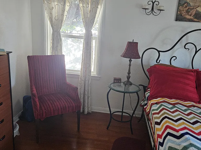 Daisy Ave — Photo 38