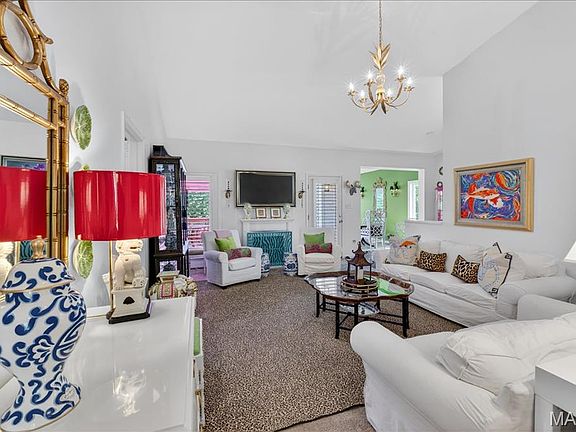 3rd image of 1324 Greystone Estates Ln