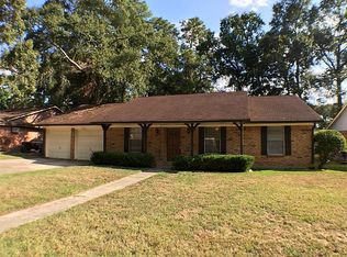 108 Belvedere Dr, Conroe, TX 77301