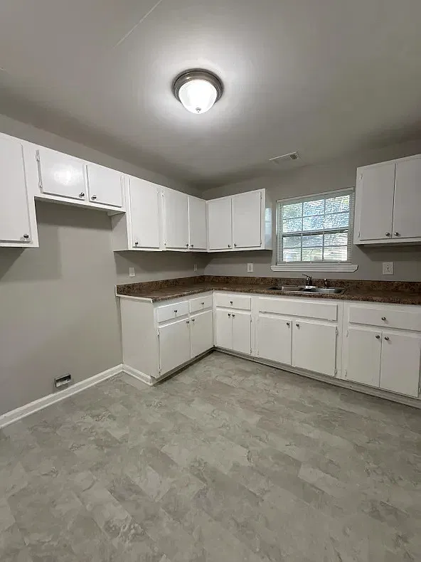 2 bed, 1728 sqft, $1,495 — Photo 2
