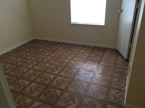 5th image of 7561 Windsor Oaks