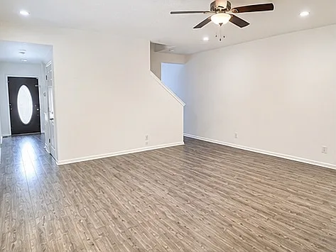 1316 Wolverton Dr — Photo 3