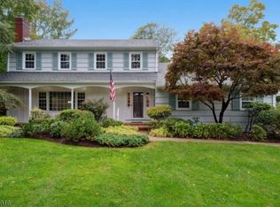 5 Hearthstone Way, Morristown, NJ 07960