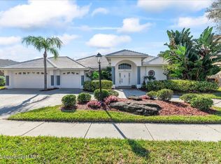 450 Newport Dr, Indialantic, FL 32903