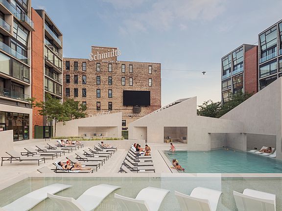 Cove Lounge Pool