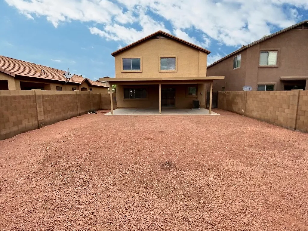 3 bed, 2.5 bath, 1547 sqft, $2,350 — Photo 4