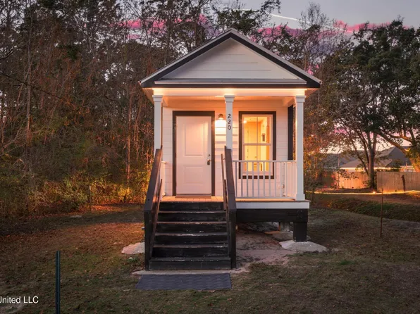 220 Church Ln, Long Beach, MS 39560