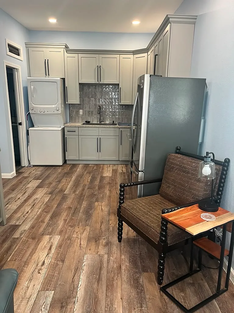 1 bed, 750 sqft, $1,695 — Photo 3