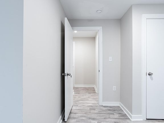 4th image of 1215 W Harold St Floor 2
