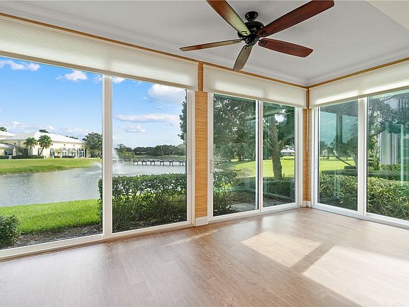 3rd image of 1510 Oak Harbor Blvd APT 104