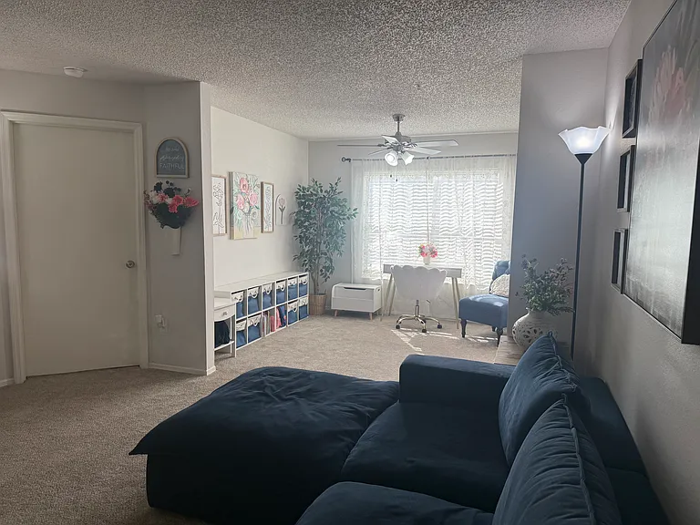 2300 Pembrook Dr #1 — Photo 4